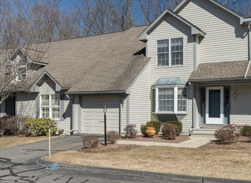 61 Dartmoor, Enfield, CT 06082-2250