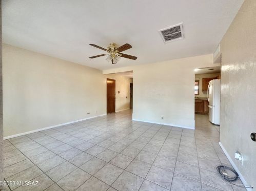 5664 Eastland St, Tucson AZ  85711-5115 exterior