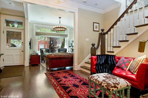 2471 Geneva Ter, Chicago, IL 60614-5914