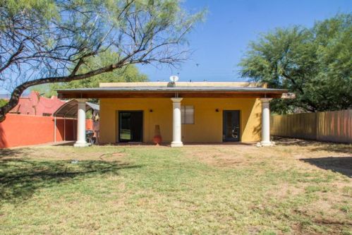 3660 Fairmount St, Tucson, AZ 85716-3711