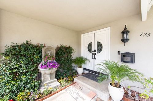 125 Delphia Ave, Brea, CA 92821-4040