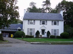 41 Bonnybrook Rd, Newton, MA 02468-1001