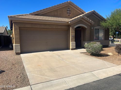 9223 Lompoc Ave, Mesa, AZ 85209-2417