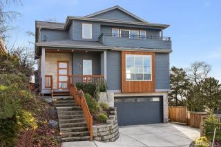 131 50th St, Seattle, WA 98103-6001