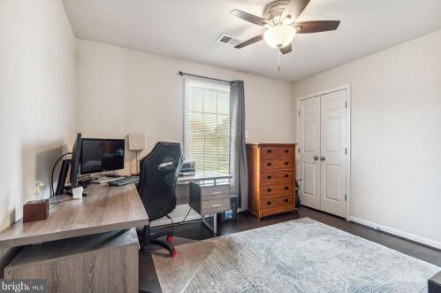 304 Howards Trust Ct, Glen Burnie MD  21060-8352 exterior