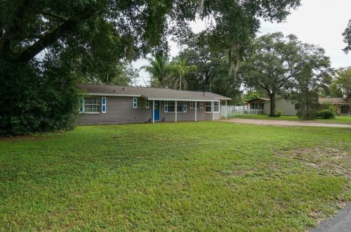 806 Mccranie Rd, Lakeland, FL 33809-2320