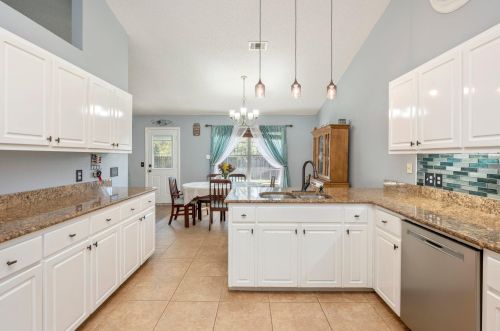 2060 Alfred Blvd, Gulf Breeze FL  32566-7349 exterior