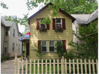 1896 44 St, Cleveland OH  44113-3258 exterior