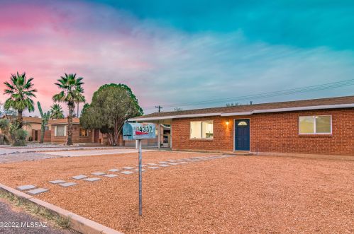 4337 Whitman St, Tucson, AZ 85711-3513