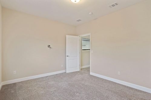 10881 St Moritz Cir, Stockton CA  95209-4357 exterior