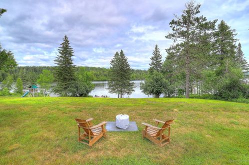 44 Hunter Cove Rd, Dallas Plt, ME 04970