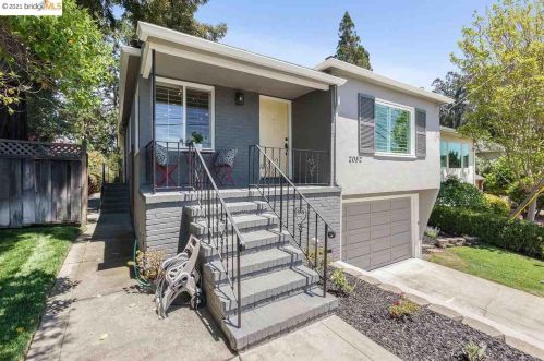 2052 Braemar Rd, Oakland, CA 94602-2002