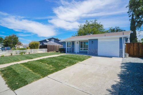 1317 Hibiscus Way, Livermore CA  94551-1315 exterior