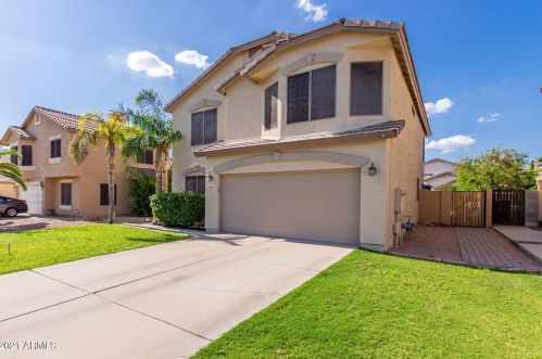 2076 Arabian Dr, Gilbert, AZ 85296-3333