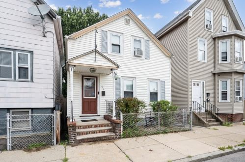 88 Wordsworth St, Boston, MA