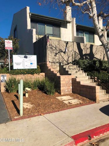 5263 Colodny Dr, Calabasas, CA 91301-2689