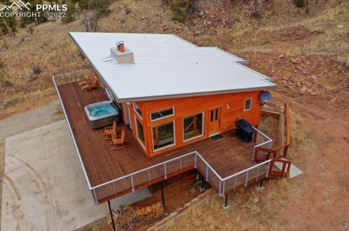 6882 County Road 11, Twin Rock, CO 80816-8648