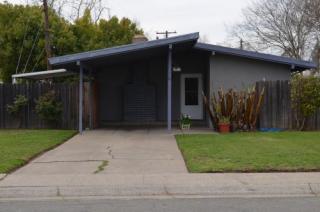 5240 25th St, Sacramento, CA 95822-2221