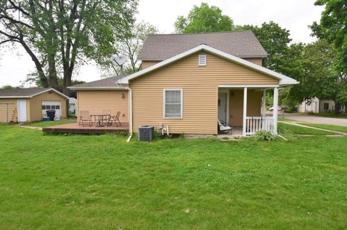 218 K St, Sparta, WI 54656-2180