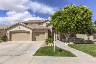 7972 Robin Ln, Peoria, AZ 85383-2156