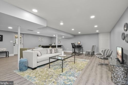 6018 River Meadows Dr, Columbia MD  21045-3825 exterior