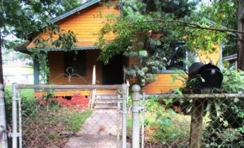 310 Howard Ave, Mobile, AL 36610-2015