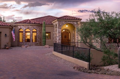 6832 Stevens Rd, Cave Creek, AZ 85331-8678