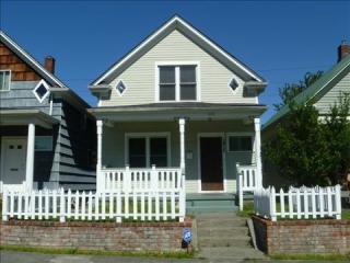 1915 Ainsworth Ave, Tacoma WA  98405-3108 exterior