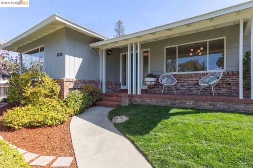 5728 Harbord Dr, Oakland, CA 94611-3163