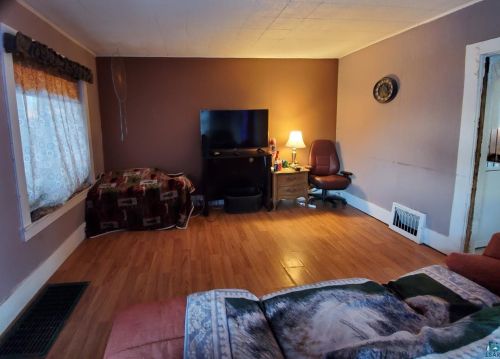 34 Chapman St, Ely, MN 55731-1228