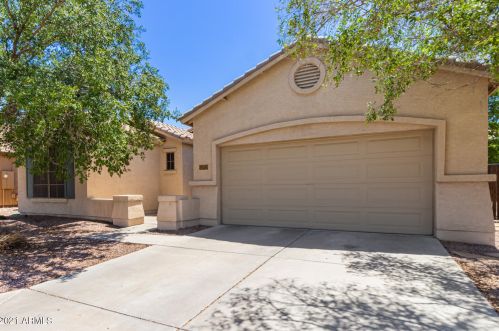 6121 46th Ave, Laveen, AZ 85339-1981