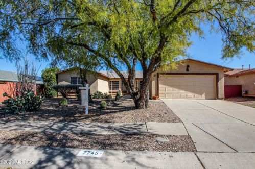 7745 Claremon Ave, Tucson, AZ 85747-5113