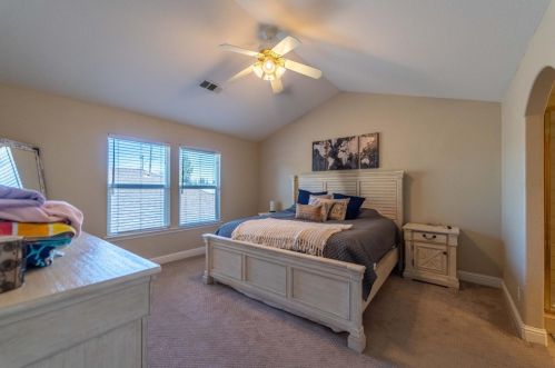 437 Locust St, Lodi CA  95240-2321 exterior
