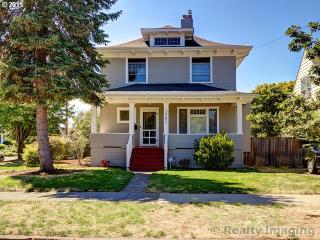 2907 56th Ave, Portland, OR 97206-2001