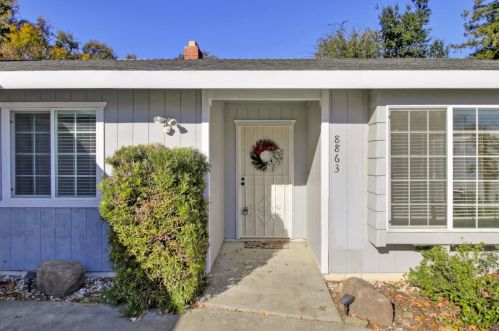8863 Mohamed Cir, Elk Grove, CA 95624-2232