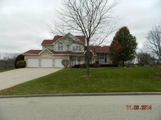 18214 Spring Meadows Dr, Mokena, IL 60448-9000