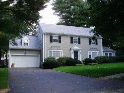 31 Bonnybrook Rd, Newton, MA 02468-1001