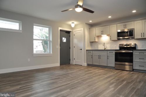719 Duke St, Lancaster PA  17602-2065 exterior