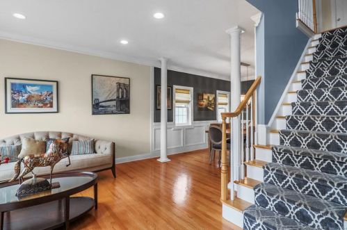 10 Barbara Dr, Norwalk, CT 06851-5326