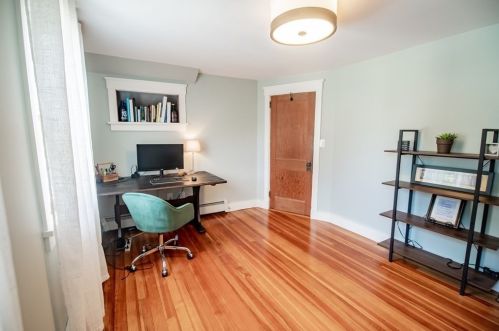 51 Adams St, Danvers MA  01923-2717 exterior