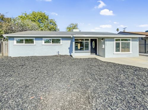 6105 Georgia Dr, North Highlands, CA 95660-4543