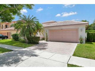 17465 31 Ct, Hollywood FL  33029-5587 exterior