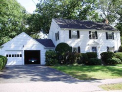 150 Aspen Ave, Newton, MA 02466-3018