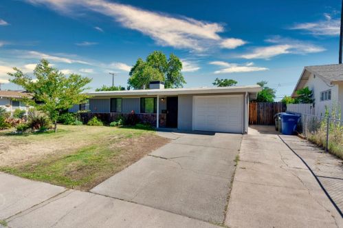 3626 Milton Way, North Highlands, CA 95660-3747