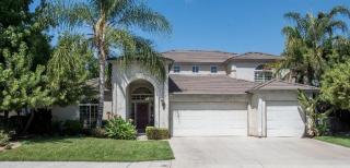 45 Chennault Ave, Clovis CA  93611-7213 exterior