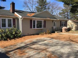 7 Madeline Rd, Tewksbury, MA 01876-3014