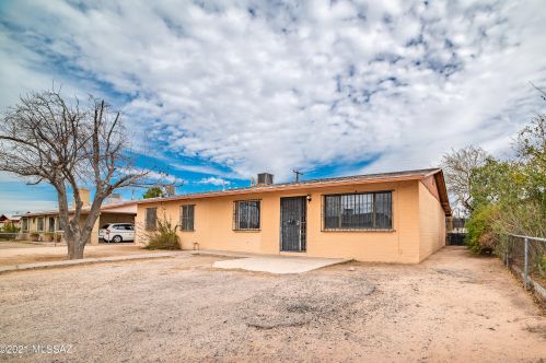 5411 Missiondale Rd, Tucson, AZ 85706-1357