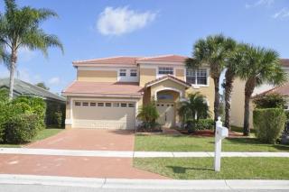 1622 Club Dr, West Palm Beach, FL 33414-1037