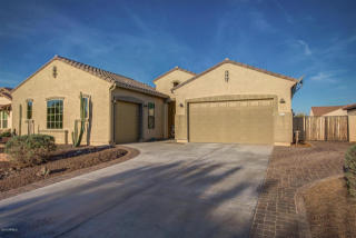 5202 Emerald Pl, Chandler, AZ 85249-5437