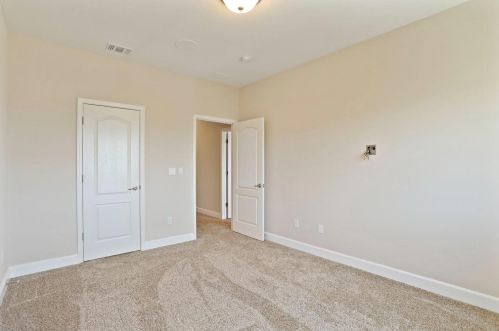 10881 St Moritz Cir, Stockton CA  95209-4357 exterior
